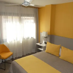 Zeus Hotel